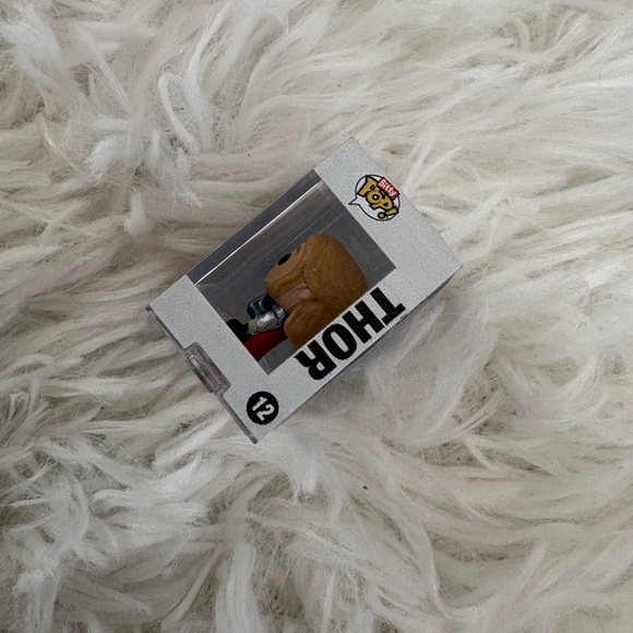 Bitty pop! Funko Pop! Vinyl Figure THOR Marvel - Picture 3 of 4